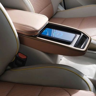 Geely Geometry M6 Electric Sedans 450km Luxury Electric Car Van