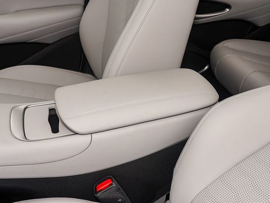 2025 Hot Selling New Model BYD Sealion 05EV Electric Vehicle Fast Charging 520KM Long Range EV with Sunroof