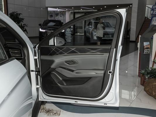 2025 BYD Electric Car Qin L EV Multi-link Independent Suspension Fast Charging New Model Hot Selling with Sunroof