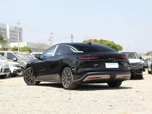 Model Vehicle 601km Range 83.2kWh Battery Capacity AWD Fast Charging Sunroof High Voltage Structure Comfortable for Family