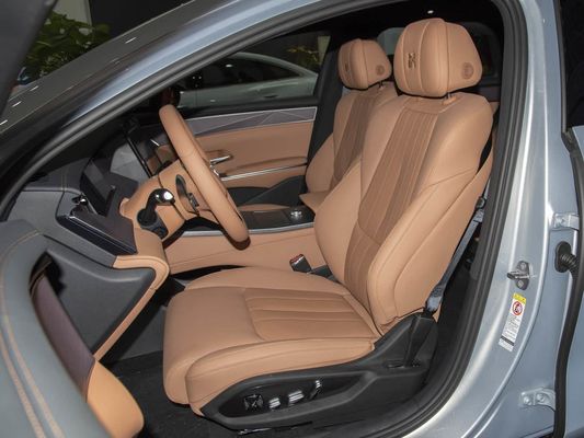 Model Vehicle 601km Range 83.2kWh Battery Capacity AWD Fast Charging Sunroof High Voltage Structure Comfortable for Family