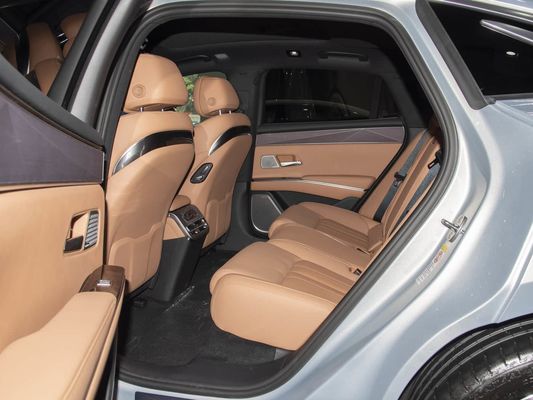 Model Vehicle 601km Range 83.2kWh Battery Capacity AWD Fast Charging Sunroof High Voltage Structure Comfortable for Family