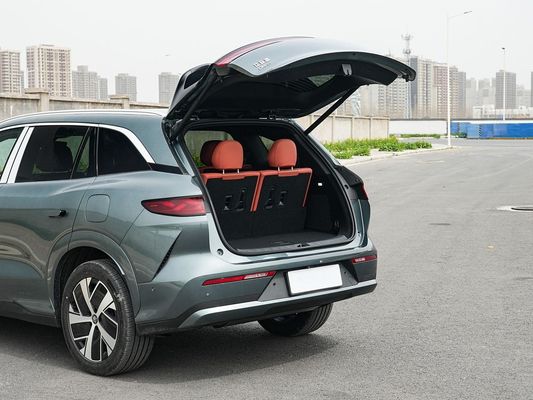 2025 BYD New Electric Vehicle for Performance Tang L 810kW Power AWD Fast Charging 1000w/h 600km Range Long Range 7 Seats with Sunroof