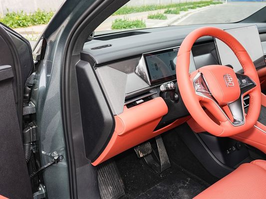 2025 BYD New Electric Vehicle for Performance Tang L 810kW Power AWD Fast Charging 1000w/h 600km Range Long Range 7 Seats with Sunroof