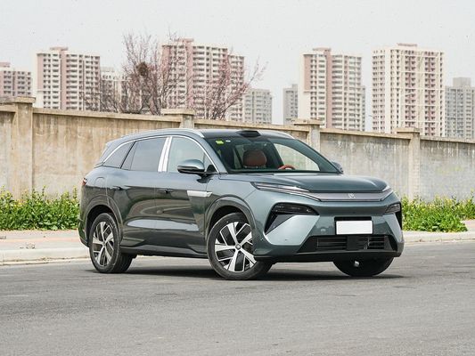 New Hot Selling BYD EV Car 2025 Model 100.5 KWh Battery Capacity and Fast Charging 0.1 Hour 670KM Long Range 500kW Power Electric Car Big Space for Family 7 Seats