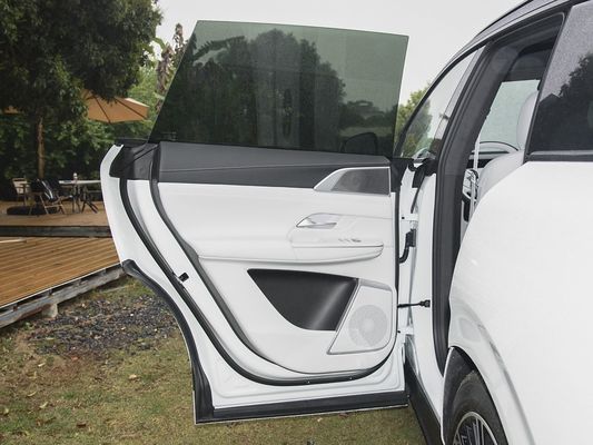 2025 Xpeng G9 Fully Electric SUV 93.1kWh Battery Capacity 423kW Max Motor Power 680km Long Range and Fast Charging with Sunroof