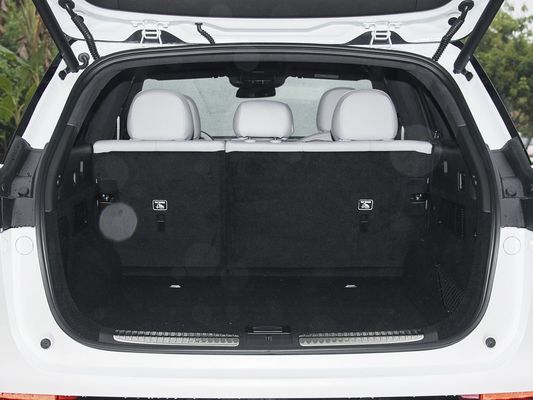 2025 Xpeng G9 Fully Electric SUV 93.1kWh Battery Capacity 423kW Max Motor Power 680km Long Range and Fast Charging with Sunroof