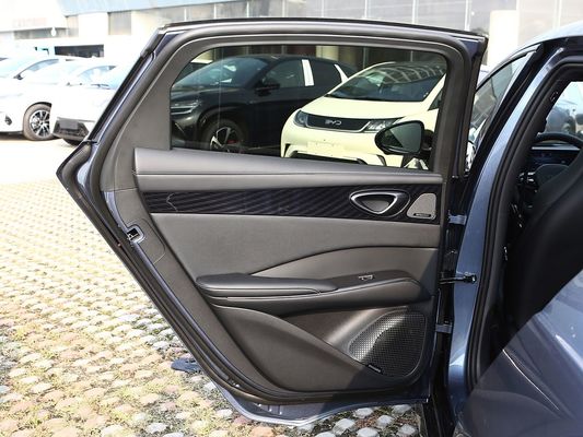 2025 BYD EV Car Seal AWD Performance Long Range 600KM Fast Charging Electric Car Four Wheel Drive Electric Vehicle with Sunroof